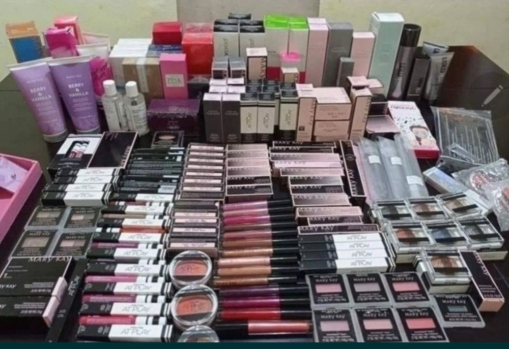 Розпродаж косметики Mary kay