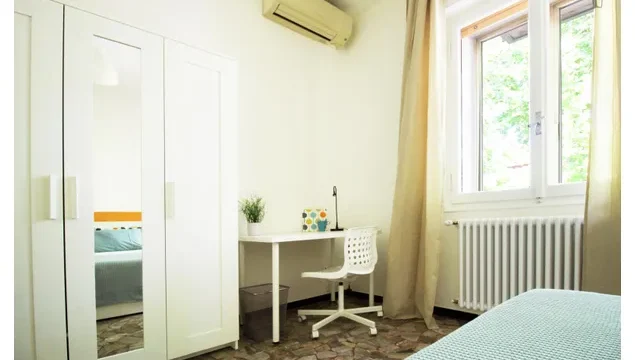 Оренда 3 кімнатної квартири в Болоньї