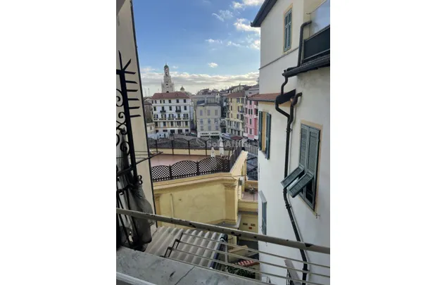 https___static.bancadellecase.it_img_annunci_9934_appartamento_in_affitto_a_sanremo_15112900064349